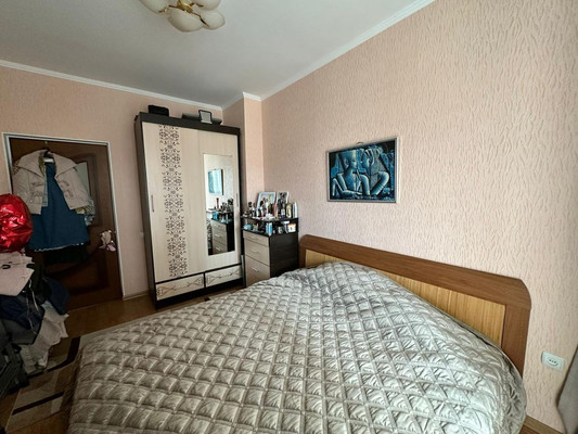 Продам двухкомнатную (2-комн.) квартиру, Толстого ул, 140а, Анапа г