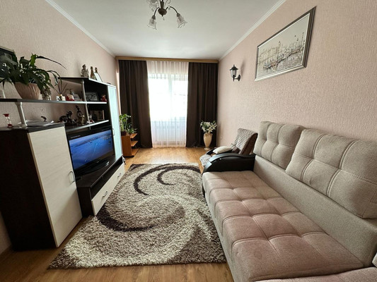 Продам двухкомнатную (2-комн.) квартиру, Толстого ул, 140а, Анапа г