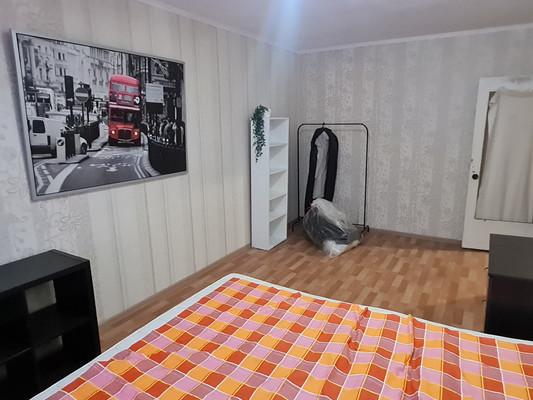 Продам трехкомнатную (3-комн.) квартиру, Военных Комиссаров ул, 4, Нижний Новгород г