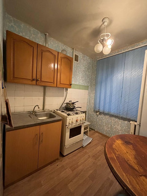 Продам трехкомнатную (3-комн.) квартиру, Военных Комиссаров ул, 4, Нижний Новгород г