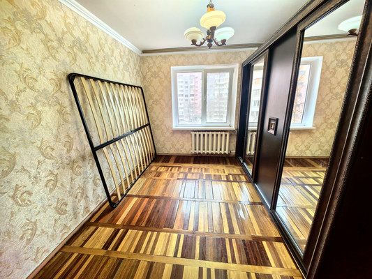 Продам двухкомнатную (2-комн.) квартиру, Тарчокова ул, 54кВ, Нальчик г