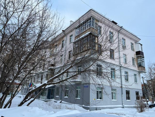 Продам двухкомнатную (2-комн.) квартиру, Космонавтов ул, 11, Казань г