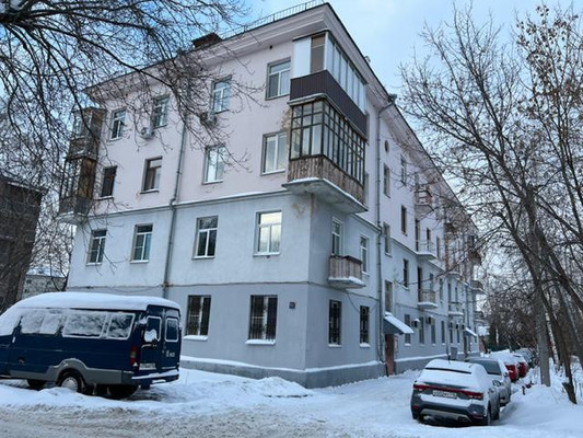 Продам двухкомнатную (2-комн.) квартиру, Космонавтов ул, 11, Казань г