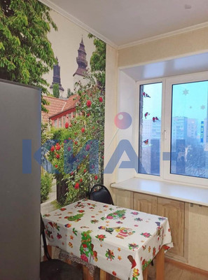 Продам двухкомнатную (2-комн.) квартиру, Марковского ул, 49, Красноярск г