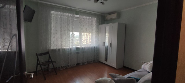 Продам двухкомнатную (2-комн.) квартиру, Таганрогская ул, 112Б, Ростов-на-Дону г
