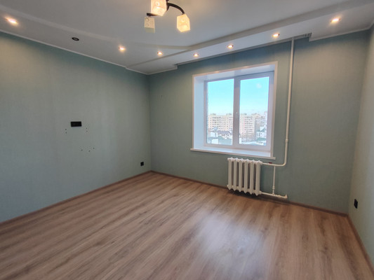 Продам трехкомнатную (3-комн.) квартиру, 9-я Линия ул, 28, Рязань г