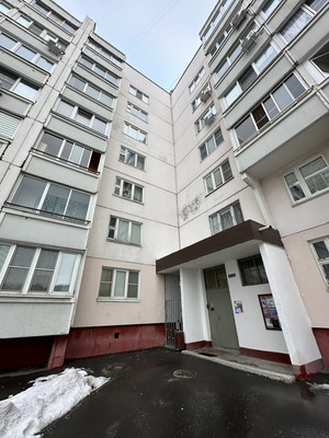 Продам трехкомнатную (3-комн.) квартиру, Марьинский Парк ул, 23к1, Москва г