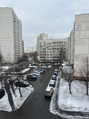 Продам трехкомнатную (3-комн.) квартиру, Марьинский Парк ул, 23к1, Москва г