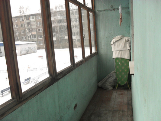 Продам двухкомнатную (2-комн.) квартиру, Баумана ул, 185, Иркутск г