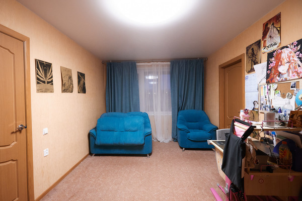 Продам трехкомнатную (3-комн.) квартиру, Героев Рыбачьего ул, 12, Мурманск г