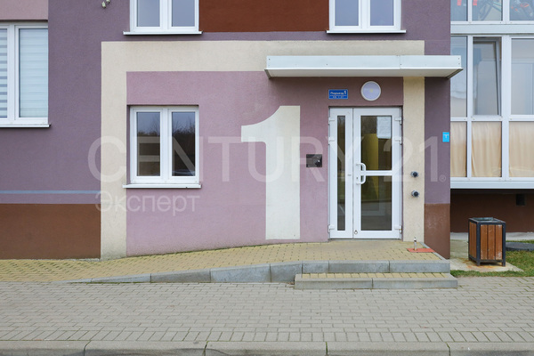 Продам однокомнатную (1-комн.) квартиру, Борисовский б-р, 11 1, Калининград г