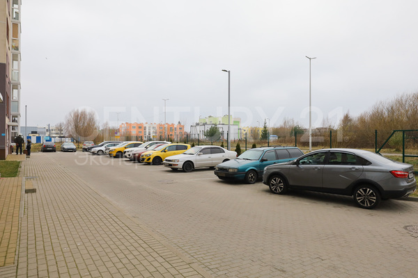 Продам однокомнатную (1-комн.) квартиру, Борисовский б-р, 11 1, Калининград г