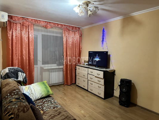 Продам двухкомнатную (2-комн.) квартиру, Советская ул, 54, Северская ст-ца