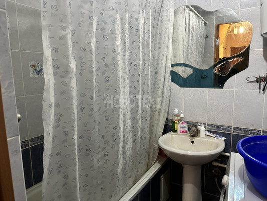 Продам двухкомнатную (2-комн.) квартиру, Советская ул, 54, Северская ст-ца