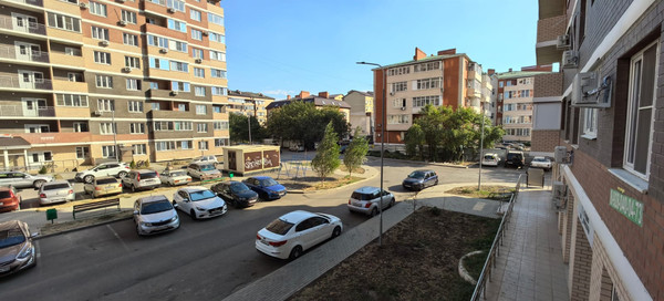 Продам однокомнатную (1-комн.) квартиру, Тепличная ул, 62/1к4, Краснодар г