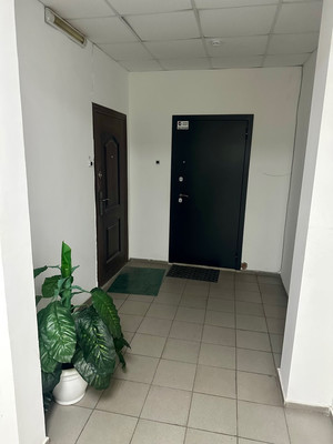 Продам трехкомнатную (3-комн.) квартиру, Киренская ул, 55к1, Иркутск г