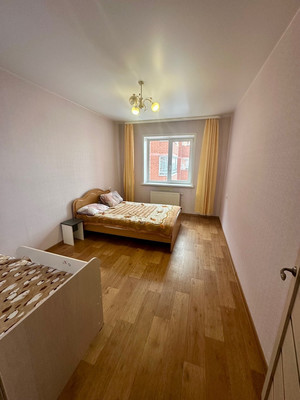 Продам трехкомнатную (3-комн.) квартиру, Киренская ул, 55к1, Иркутск г