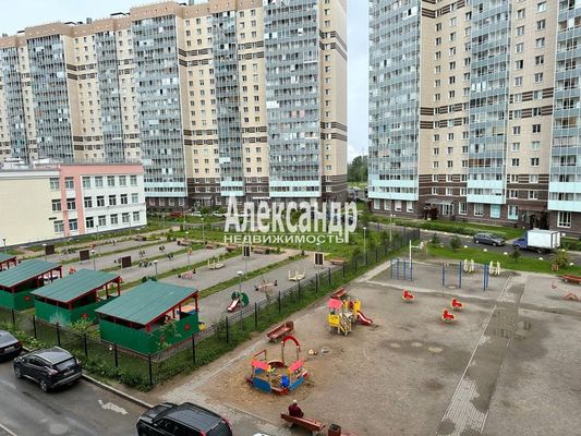 Продам трехкомнатную (3-комн.) квартиру, Архитектора Белова ул, 6к5, Парголово п