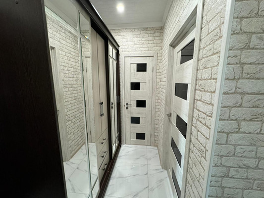 Продам однокомнатную (1-комн.) квартиру, Очаровательная ул, 10к4, Ессентуки г