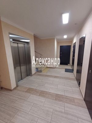 Продам однокомнатную (1-комн.) квартиру, Пушкинская ул, 13, Шушары п