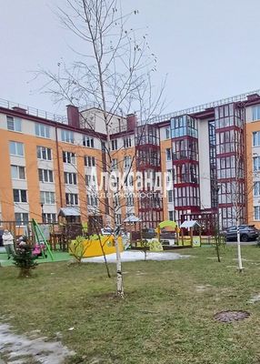 Продам однокомнатную (1-комн.) квартиру, Пушкинская ул, 13, Шушары п
