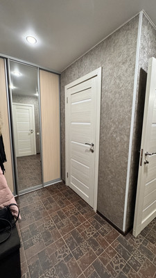 Продам однокомнатную (1-комн.) квартиру, Б.Красная ул, 44, Высокая Гора с