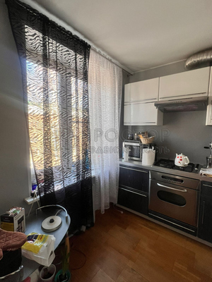 Продам трехкомнатную (3-комн.) квартиру, Гоголя ул, 30, Томилино рп