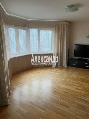 Продам трехкомнатную (3-комн.) квартиру, Выборгское ш, 27к3, Санкт-Петербург г