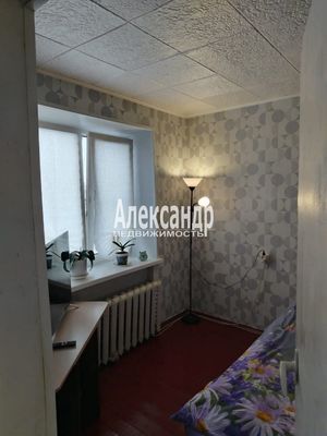 Продам 2-комн. в 4-комн. квартире, 13, Клопицы д