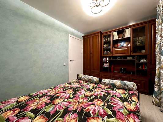 Продам двухкомнатную (2-комн.) квартиру, Студенческий проезд, 19/2, Киров г