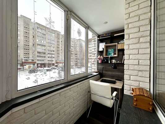 Продам двухкомнатную (2-комн.) квартиру, Студенческий проезд, 19/2, Киров г