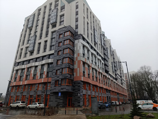 Продам трехкомнатную (3-комн.) квартиру, Маршала Борзова ул, 109, Калининград г