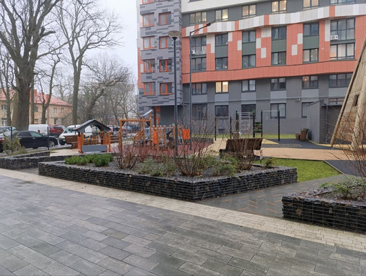 Продам трехкомнатную (3-комн.) квартиру, Маршала Борзова ул, 109, Калининград г