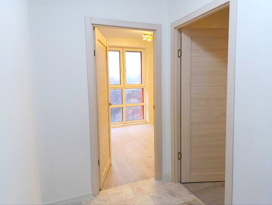 Продам трехкомнатную (3-комн.) квартиру, Маршала Борзова ул, 109, Калининград г