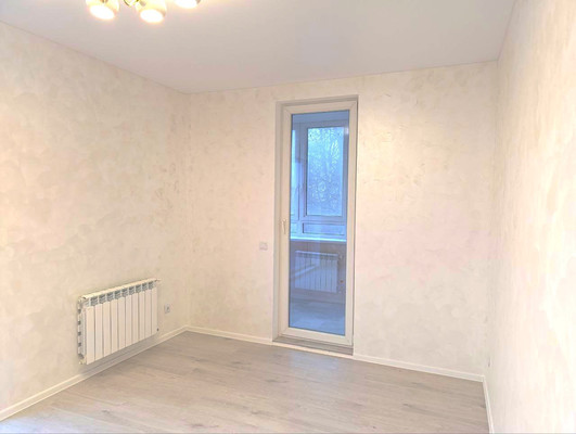 Продам трехкомнатную (3-комн.) квартиру, Маршала Борзова ул, 109, Калининград г