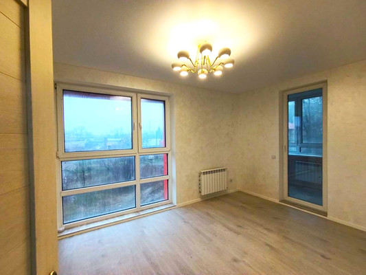 Продам трехкомнатную (3-комн.) квартиру, Маршала Борзова ул, 109, Калининград г