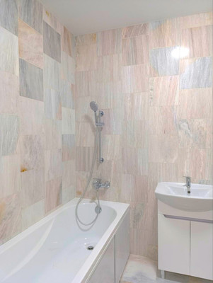Продам трехкомнатную (3-комн.) квартиру, Маршала Борзова ул, 109, Калининград г