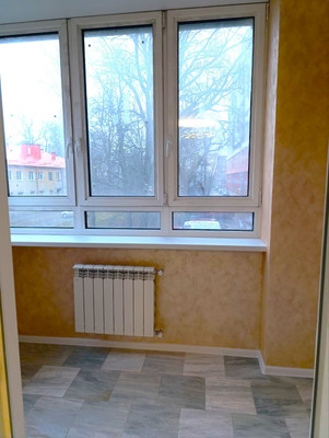 Продам трехкомнатную (3-комн.) квартиру, Маршала Борзова ул, 109, Калининград г