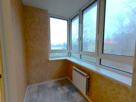 Продам трехкомнатную (3-комн.) квартиру, Маршала Борзова ул, 109, Калининград г