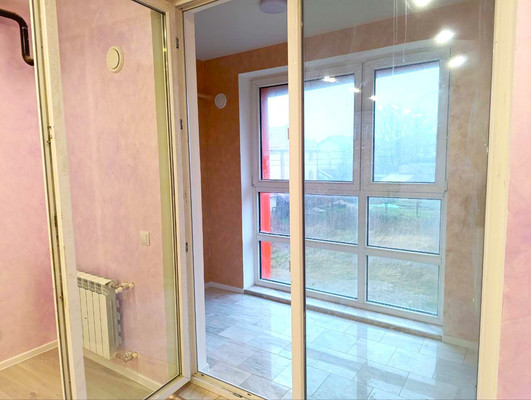Продам трехкомнатную (3-комн.) квартиру, Маршала Борзова ул, 109, Калининград г