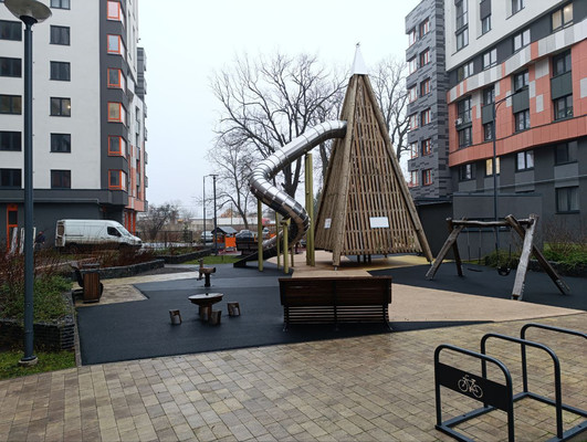 Продам трехкомнатную (3-комн.) квартиру, Маршала Борзова ул, 109, Калининград г