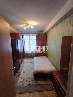 Продам двухкомнатную (2-комн.) квартиру, Новочеркасский пр-кт, 12к1, Санкт-Петербург г