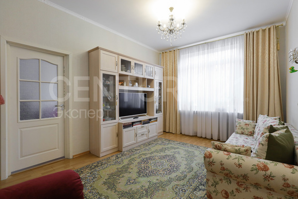 Продам двухкомнатную (2-комн.) квартиру, Красная ул, 15 , Калининград г