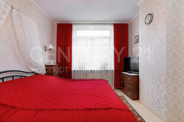 Продам двухкомнатную (2-комн.) квартиру, Красная ул, 15 , Калининград г