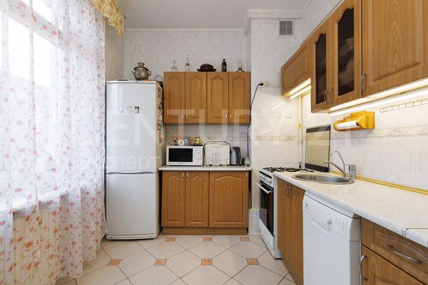 Продам двухкомнатную (2-комн.) квартиру, Красная ул, 15 , Калининград г