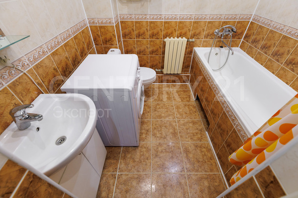 Продам двухкомнатную (2-комн.) квартиру, Красная ул, 15 , Калининград г