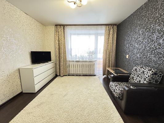 Продам однокомнатную (1-комн.) квартиру, Донбасская ул, 59, Брянск г