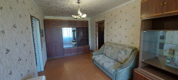 Продам трехкомнатную (3-комн.) квартиру, Варвары Петровой ул, 8А, Понтонный п