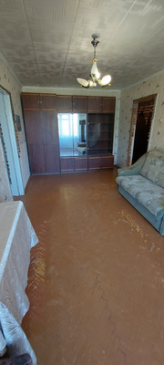 Продам трехкомнатную (3-комн.) квартиру, Варвары Петровой ул, 8А, Понтонный п