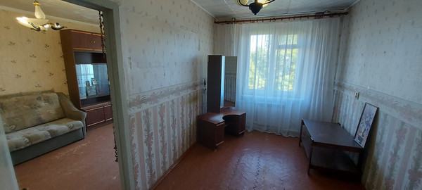 Продам трехкомнатную (3-комн.) квартиру, Варвары Петровой ул, 8А, Понтонный п